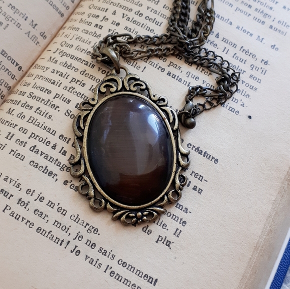 Vintage victorian revival brown moonglow pendant - Picture 7 of 11